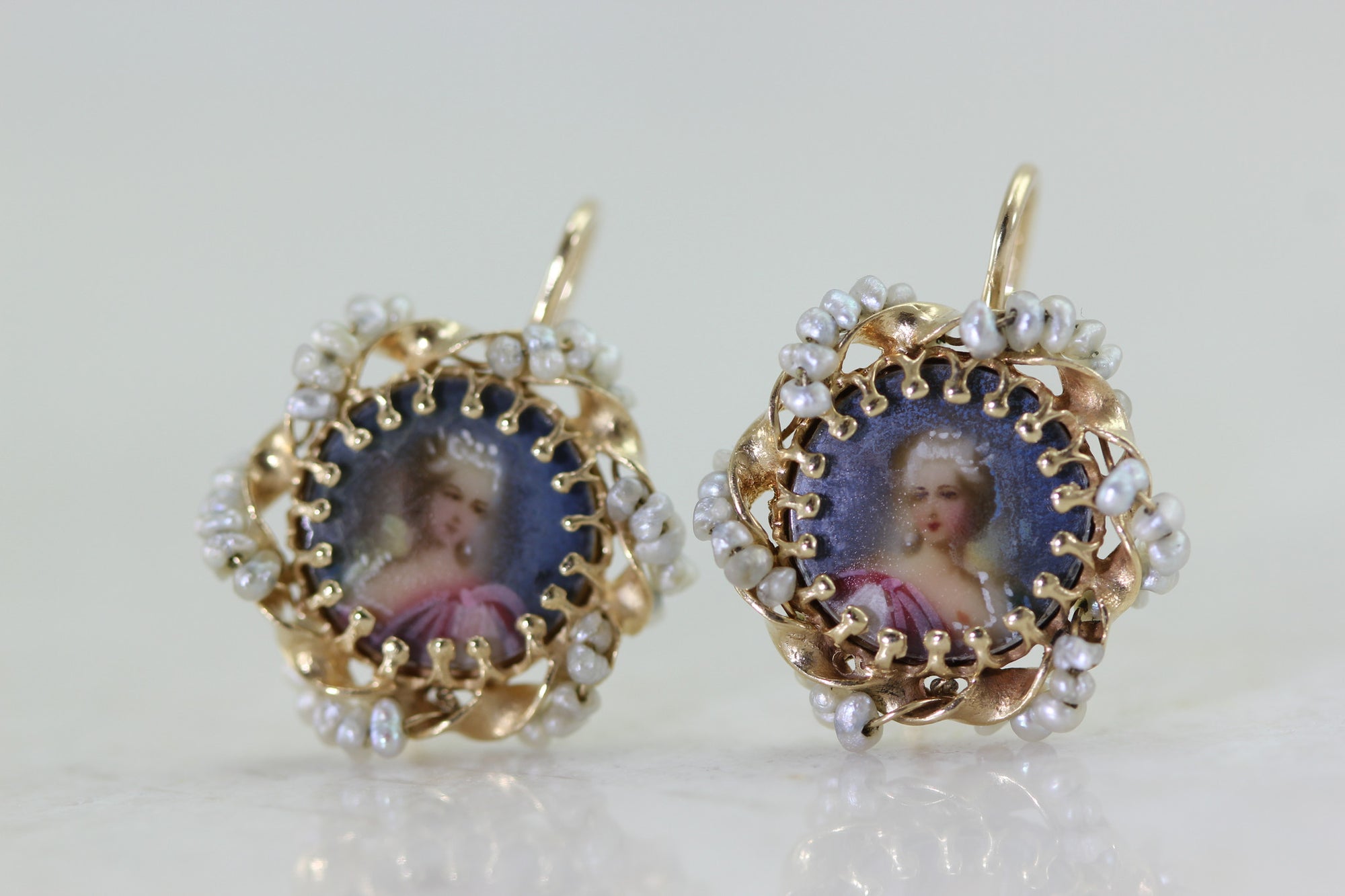 ANTIQUE SEED PEARLS PAINTED CAMEO EARRINGS LADIES 14k YELLOW GOLD