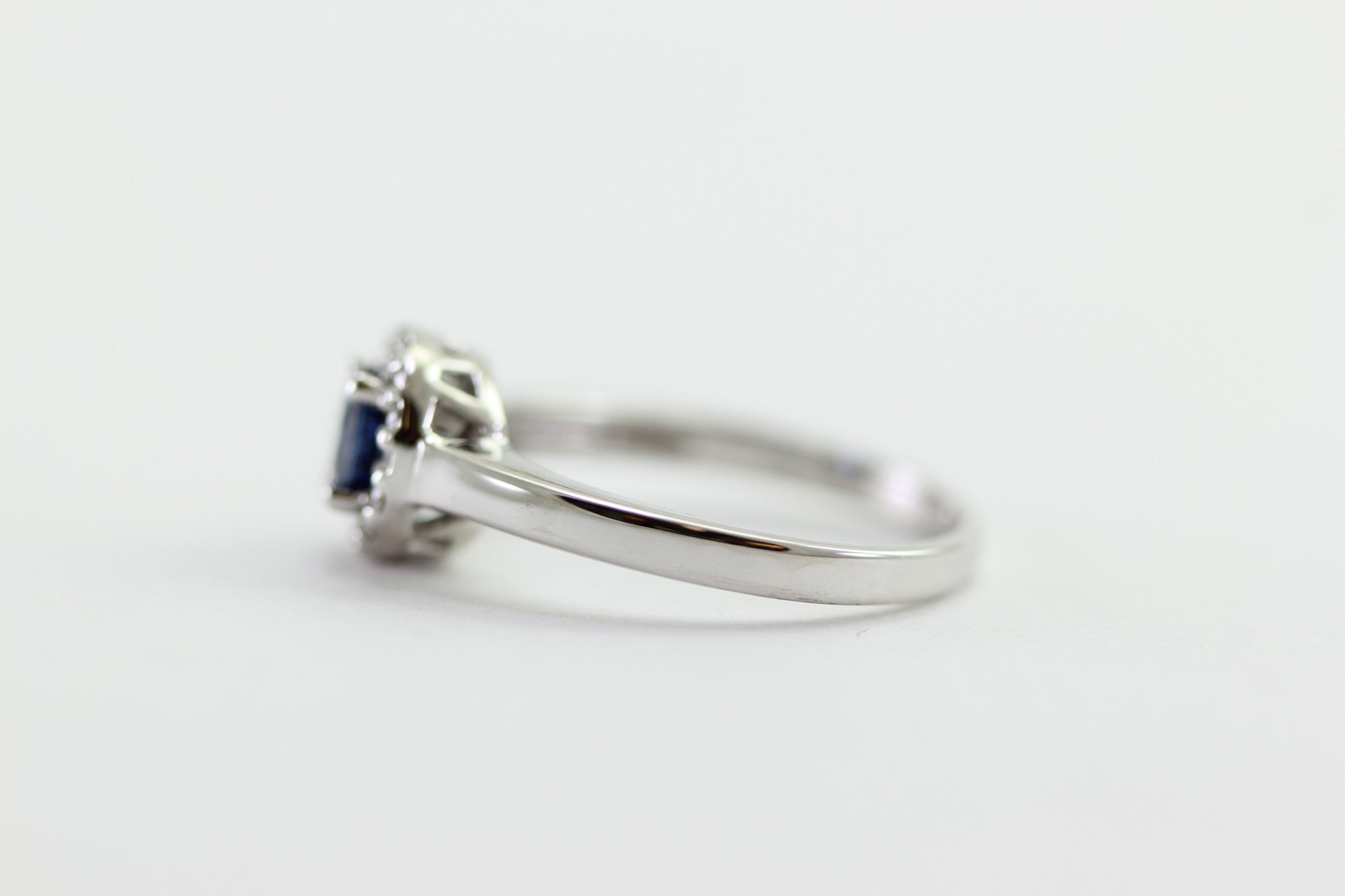 CYLINE SAPPHIRE DIAMOND HALO SET IN 14k WHITE GOLD RING