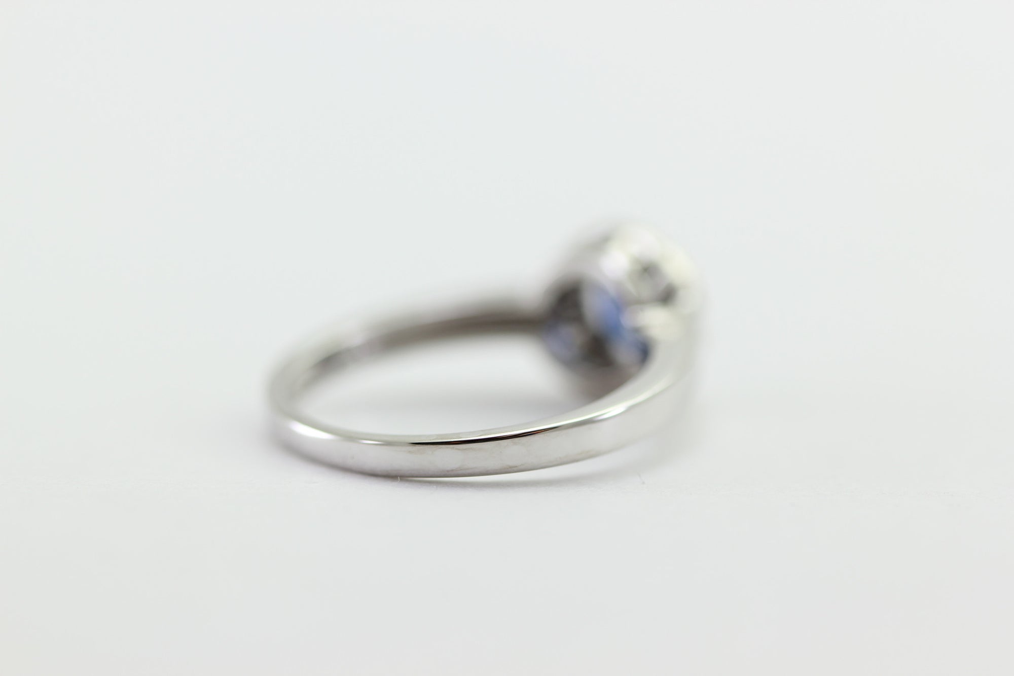 CYLINE SAPPHIRE DIAMOND HALO SET IN 14k WHITE GOLD RING