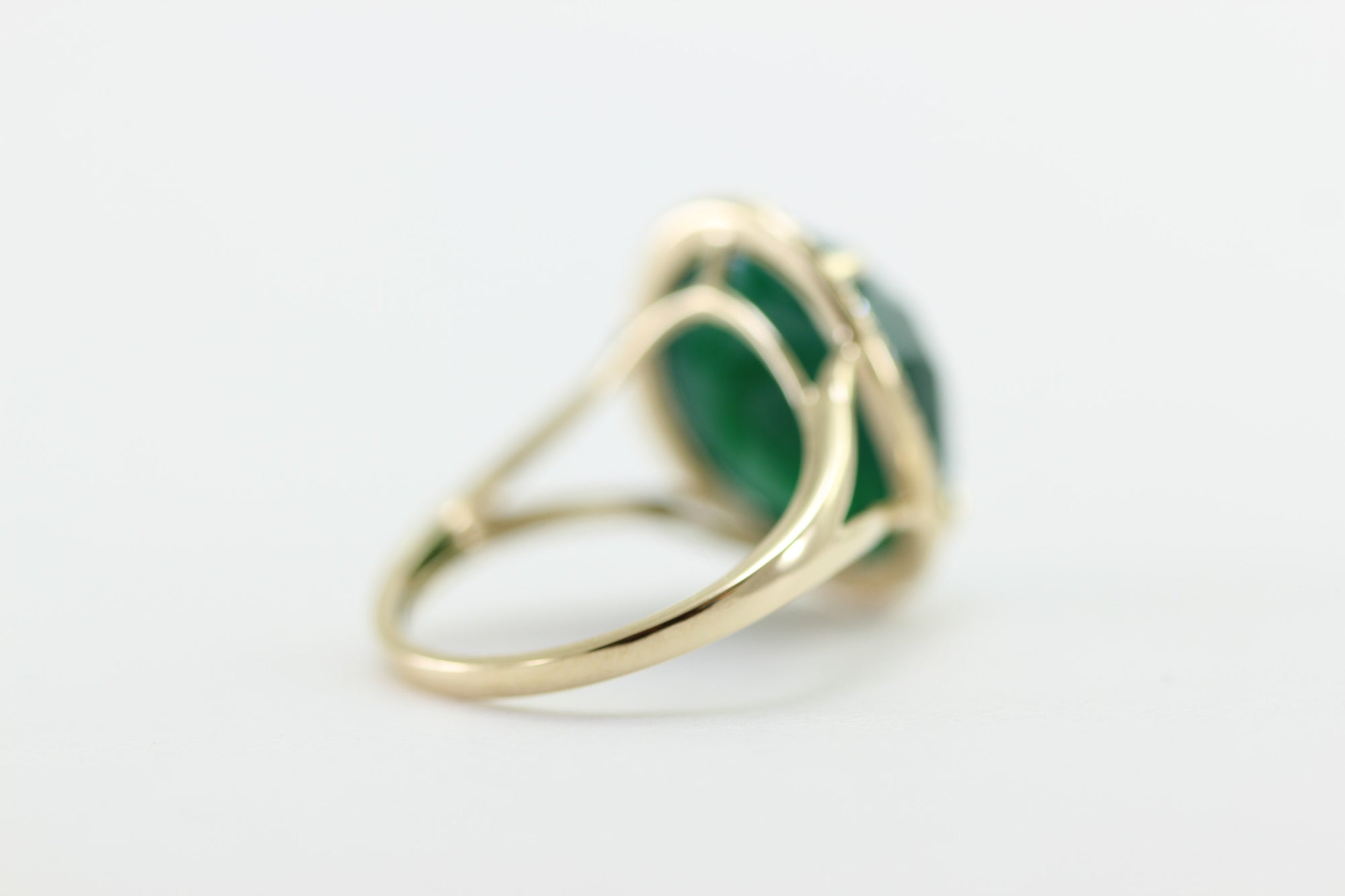 GREEN AGATE CHECKERBOARD 14K YELLOW GOLD DIAMOND HALO RING