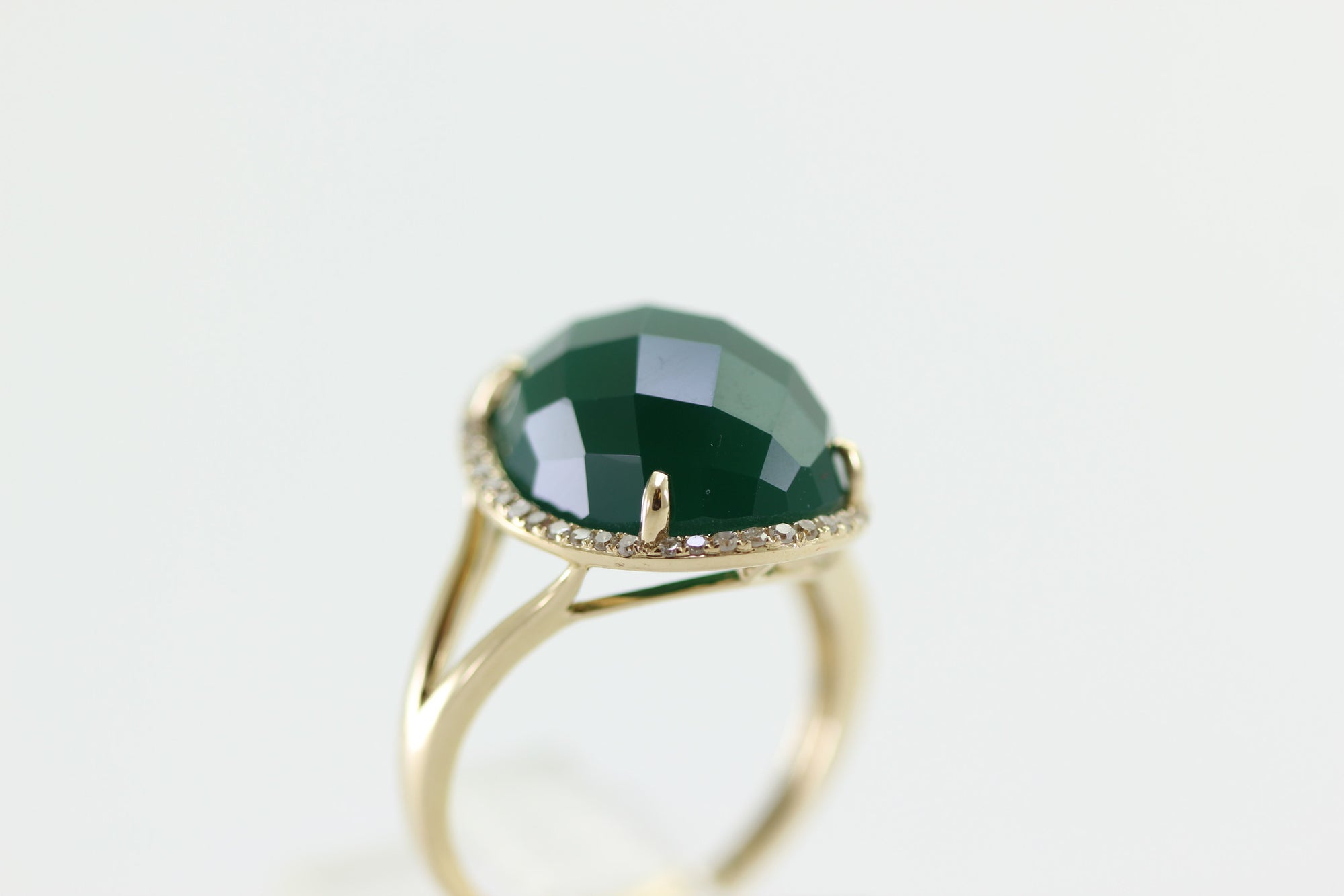 GREEN AGATE CHECKERBOARD 14K YELLOW GOLD DIAMOND HALO RING