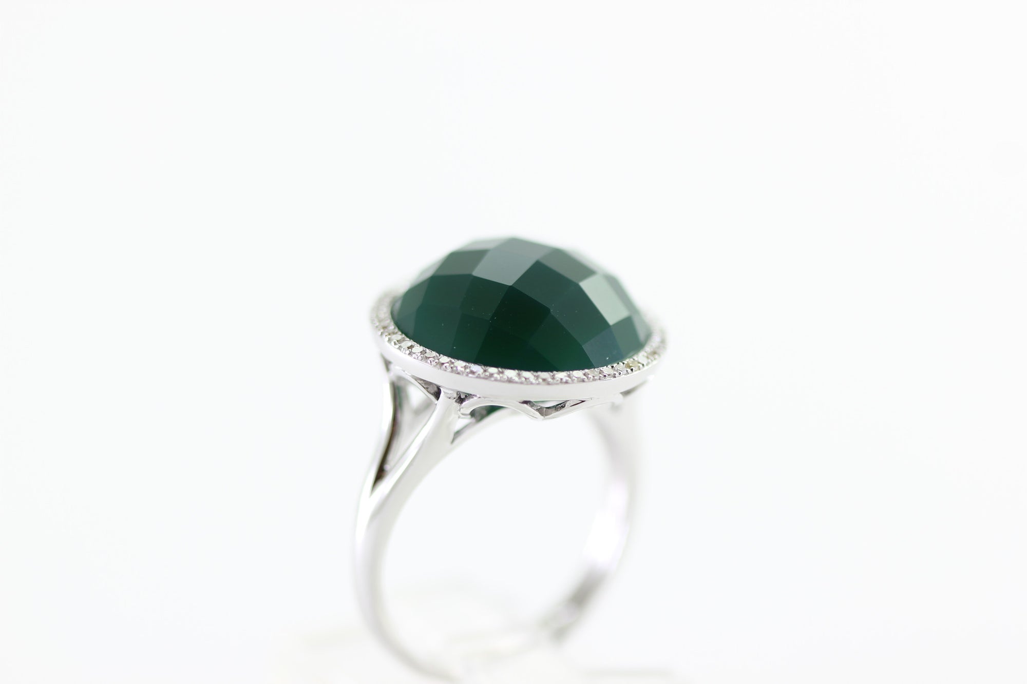 GREEN AGATE CHECKERBOARD 14K WHITE GOLD DIAMOND HALO RING