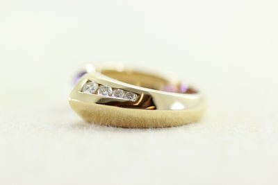 MODERN 14K YELLOW GOLD AMETHYST AND DIAMOND SPLIT SHANK RING